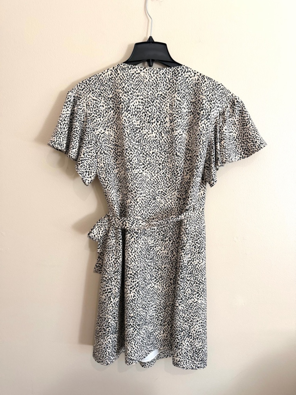 Club Monaco Flutter Sleeve Geovanna Wrap Mini Dress Mini Leopard Print Sz 8 - Picture 9 of 15